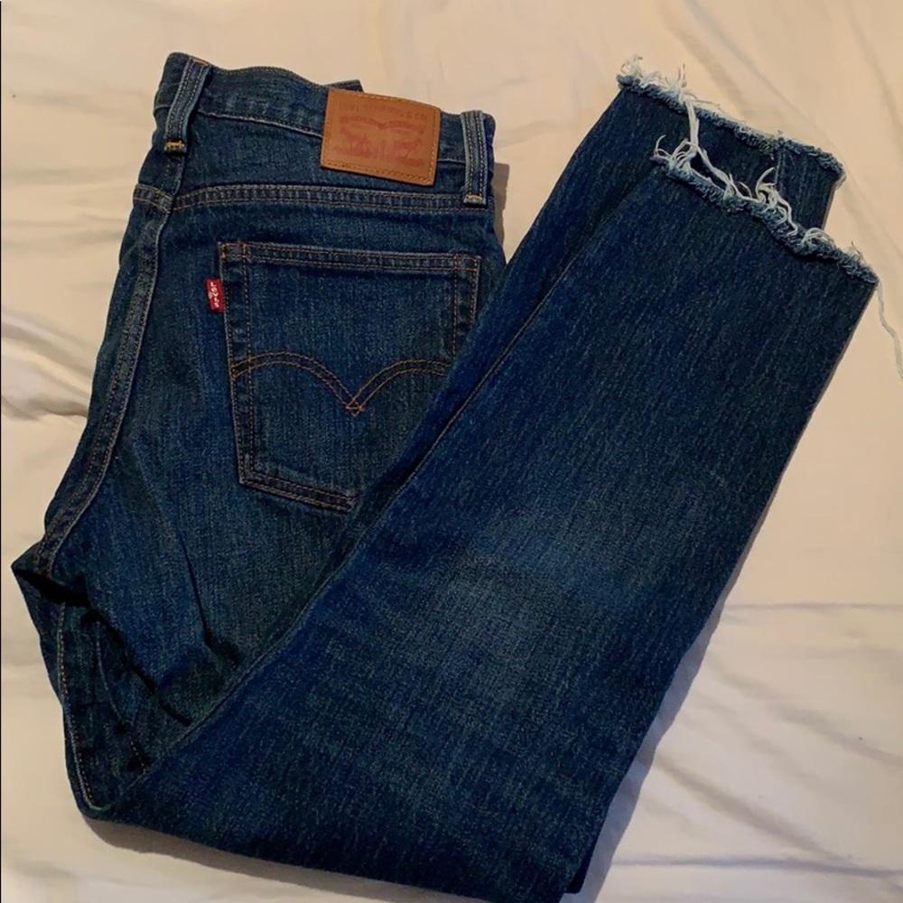 Levi Strauss size 27 skinny jeans